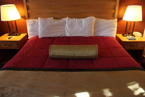 King Size Bed Photo 3